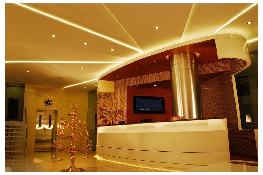 Hotel Sun Park Pondicherry Exterior foto